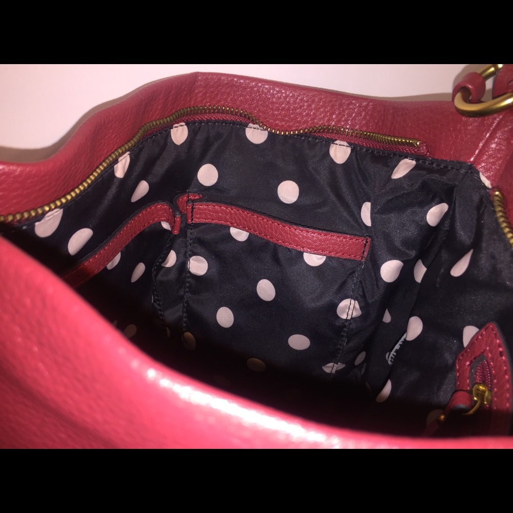 Anne Klein’s Red Simulated Leather Zippered Tote - Picture 7 of 10